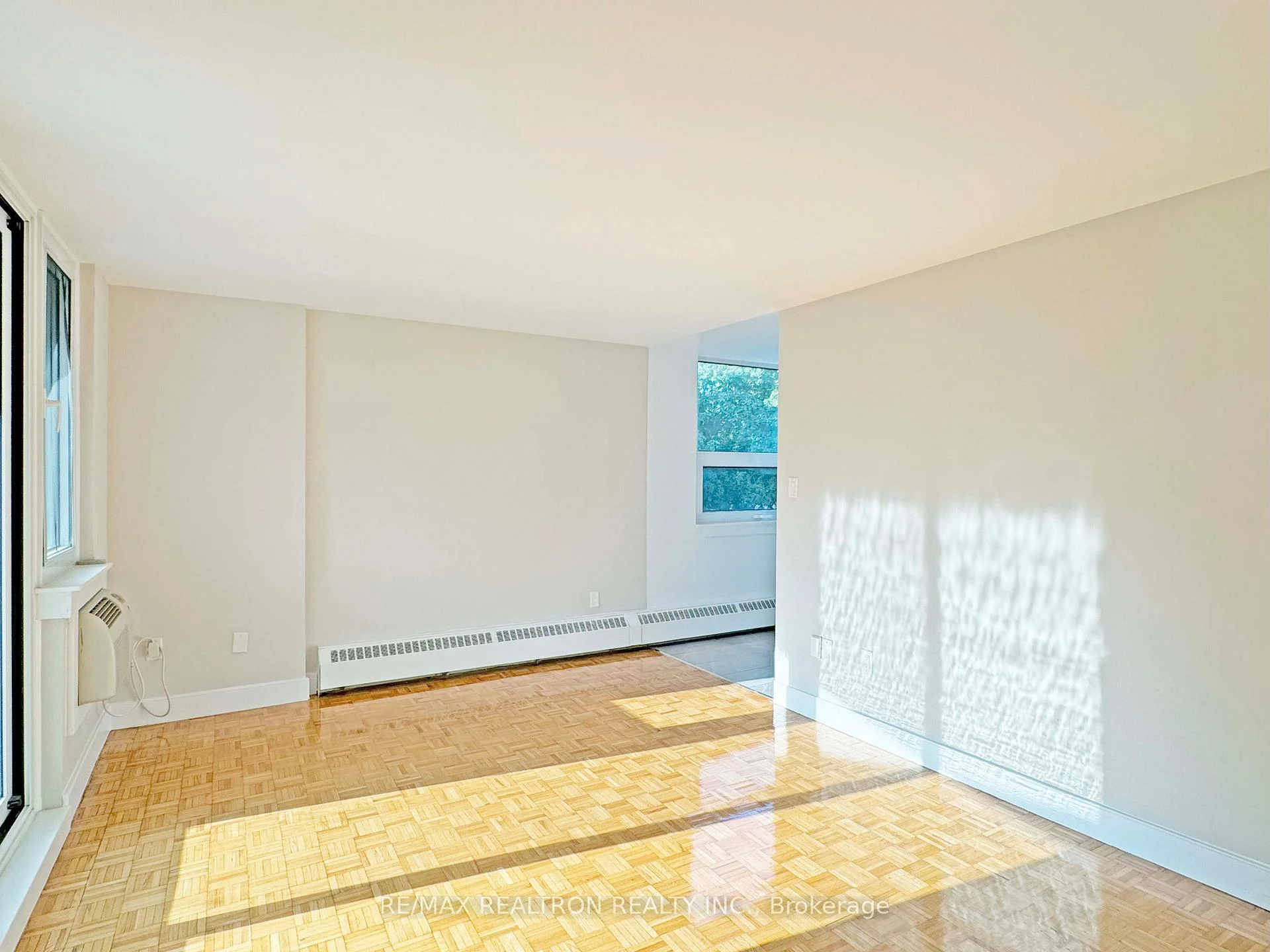 Photo 30 of Unit 904, 485 Huron Street, Toronto, The Annex — HOMEH