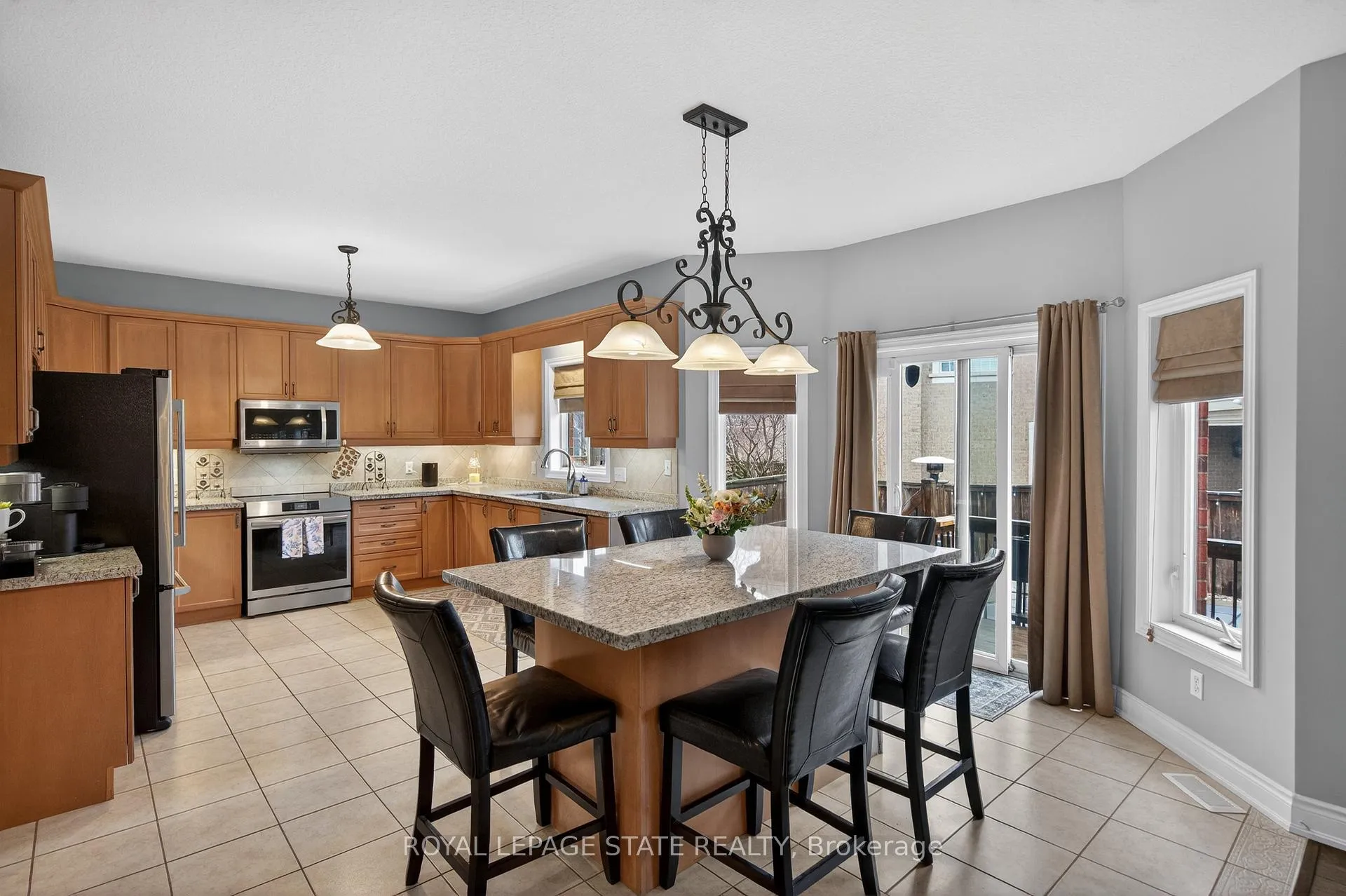 Photo 20 of 20 Gristmill Place, Hamilton, Ancaster — HOMEH