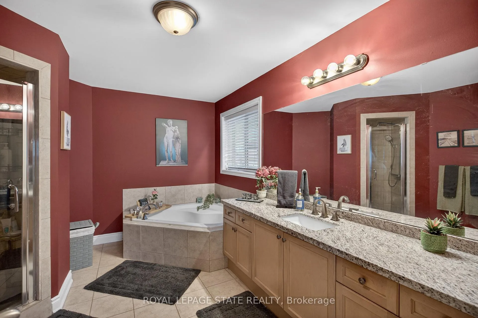 Photo 31 of 20 Gristmill Place, Hamilton, Ancaster — HOMEH