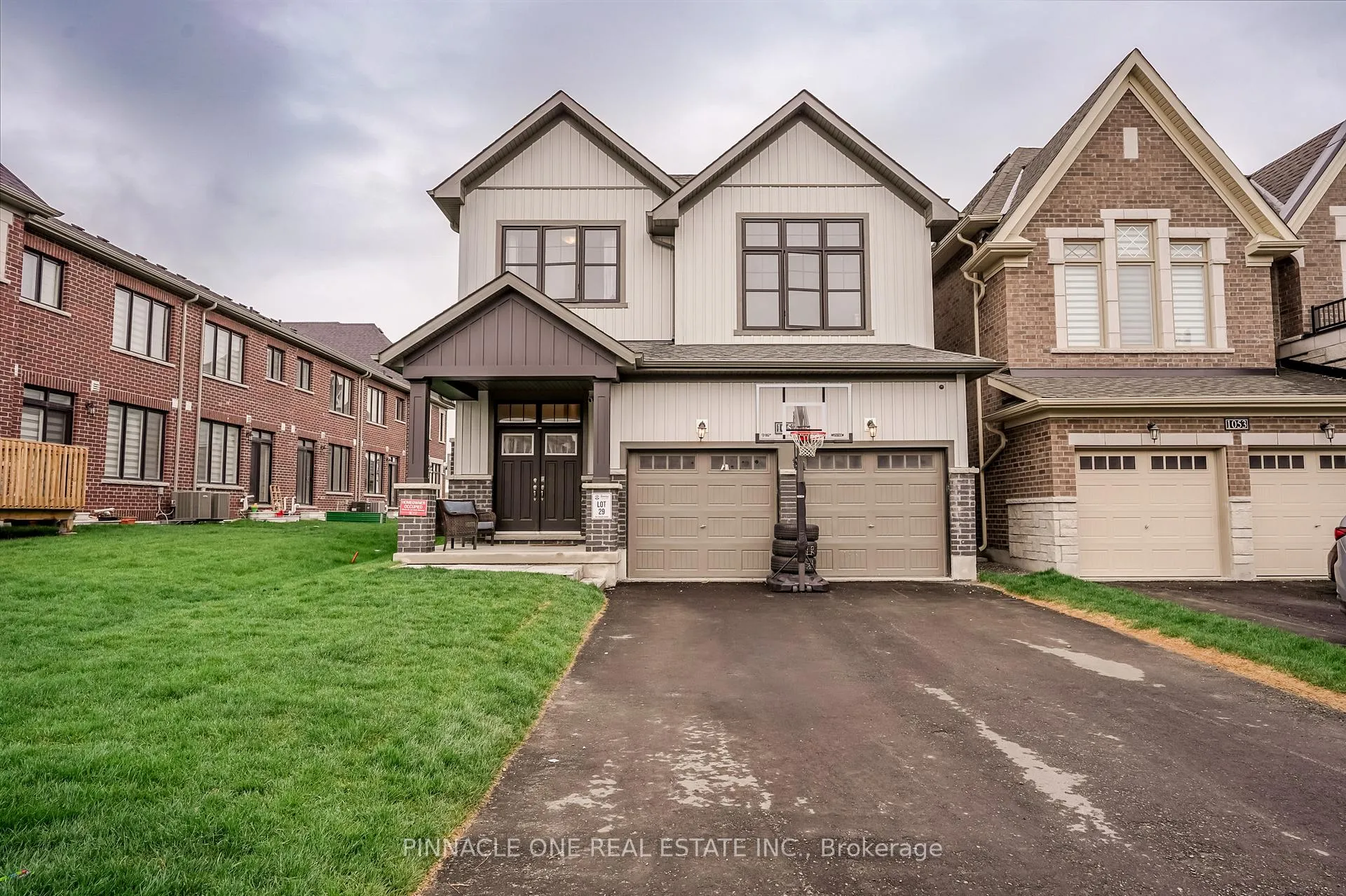 Photo 1 of 1057 Suddard Avenue, Oshawa, Kedron — HOMEH