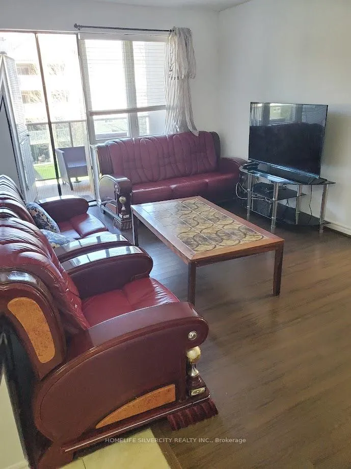 Photo 4 of Unit 303, 7 Dayspring Circle E, Brampton, Goreway Drive Corridor — HOMEH