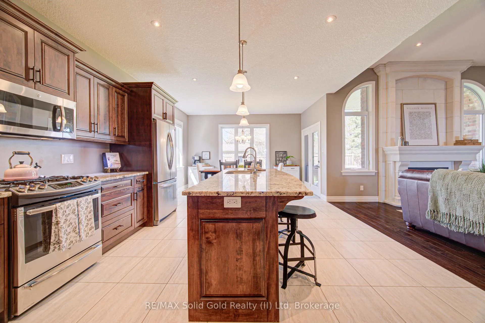 Photo 13 of 11 Gerber Meadows Drive, Wellesley — HOMEH