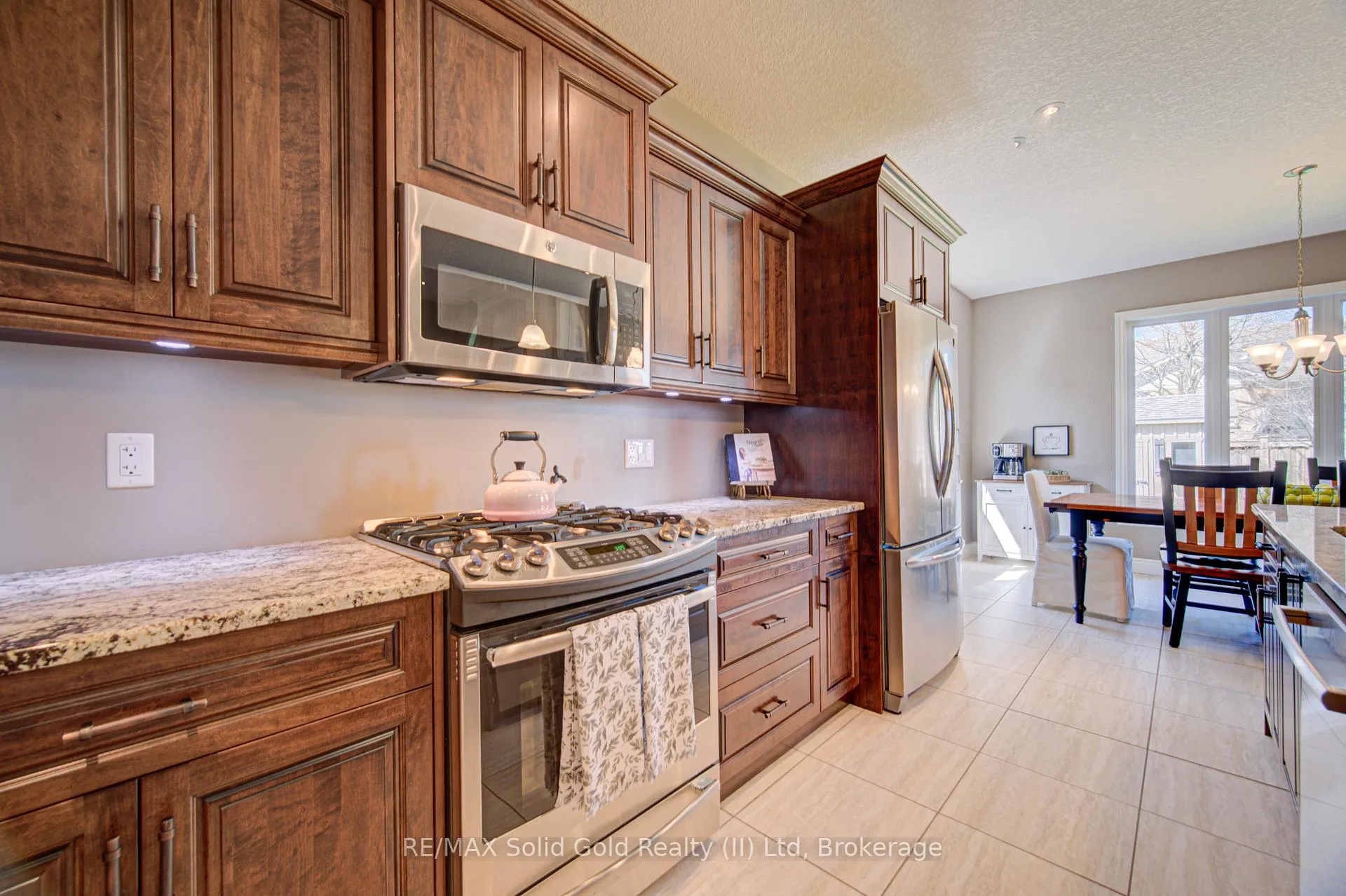 Photo 15 of 11 Gerber Meadows Drive, Wellesley — HOMEH