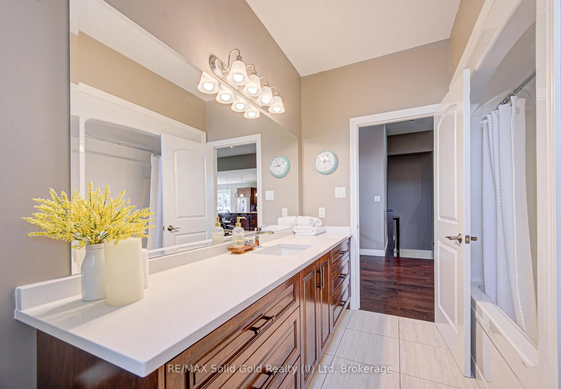 Photo 27 of 11 Gerber Meadows Drive, Wellesley — HOMEH