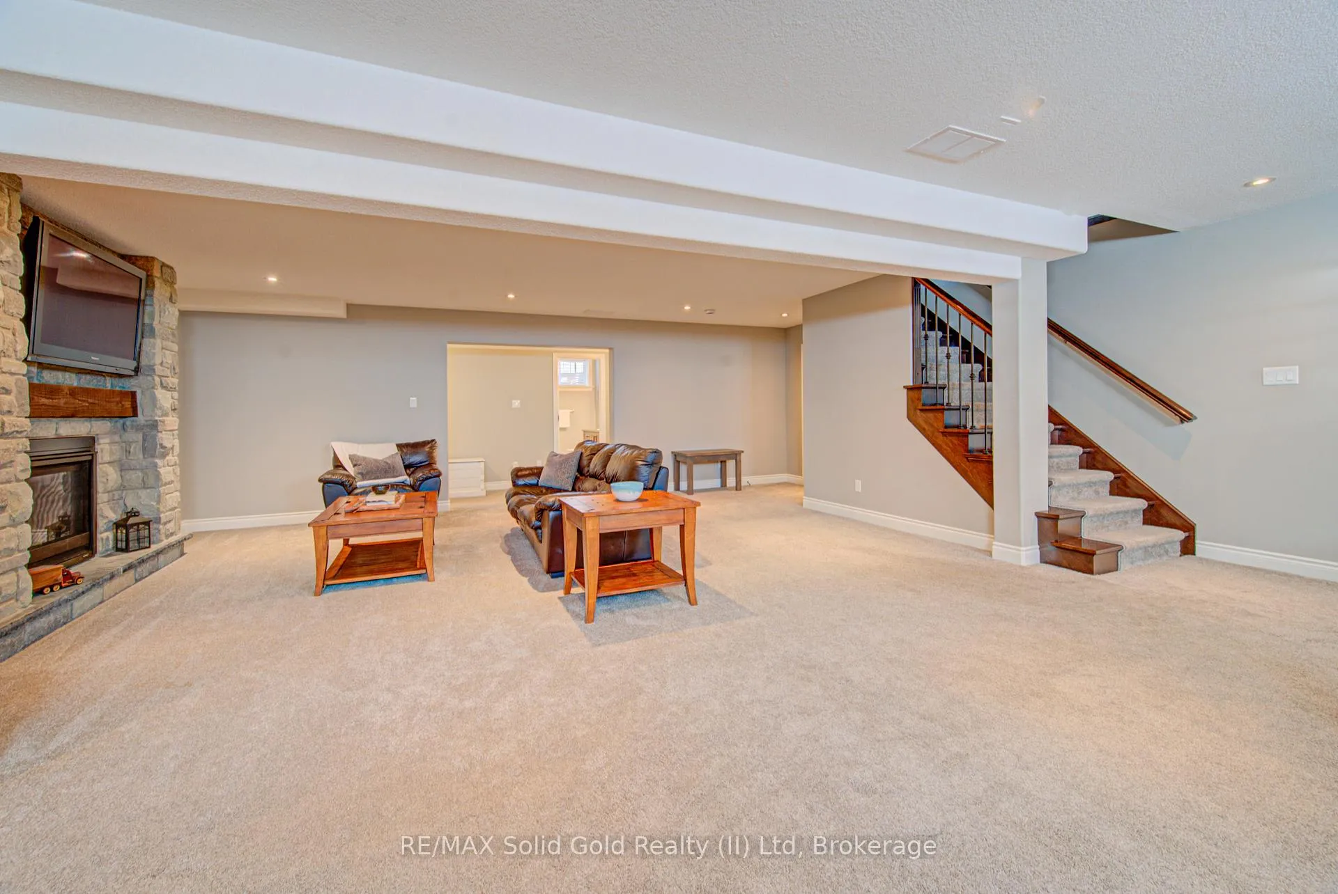 Photo 31 of 11 Gerber Meadows Drive, Wellesley — HOMEH