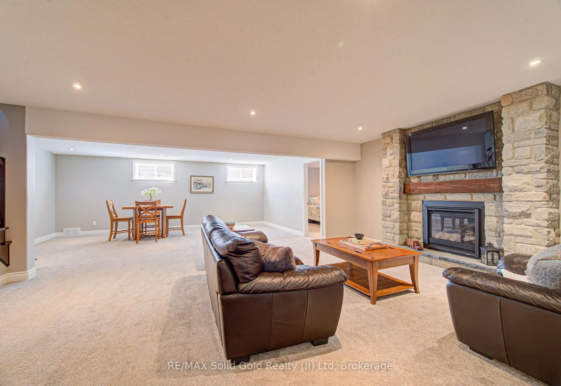 Photo 35 of 11 Gerber Meadows Drive, Wellesley — HOMEH