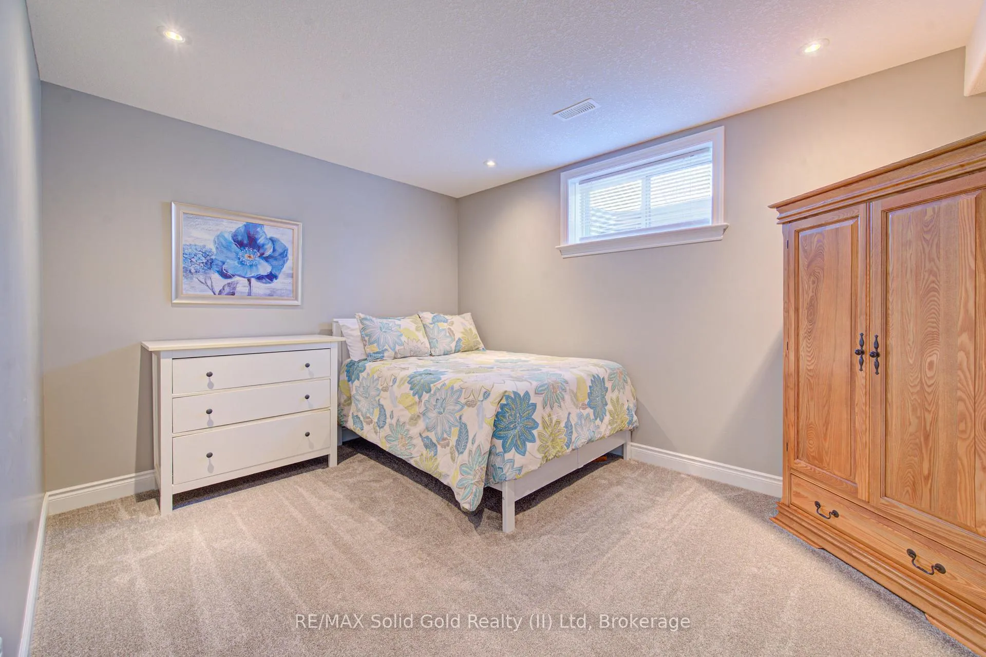 Photo 36 of 11 Gerber Meadows Drive, Wellesley — HOMEH
