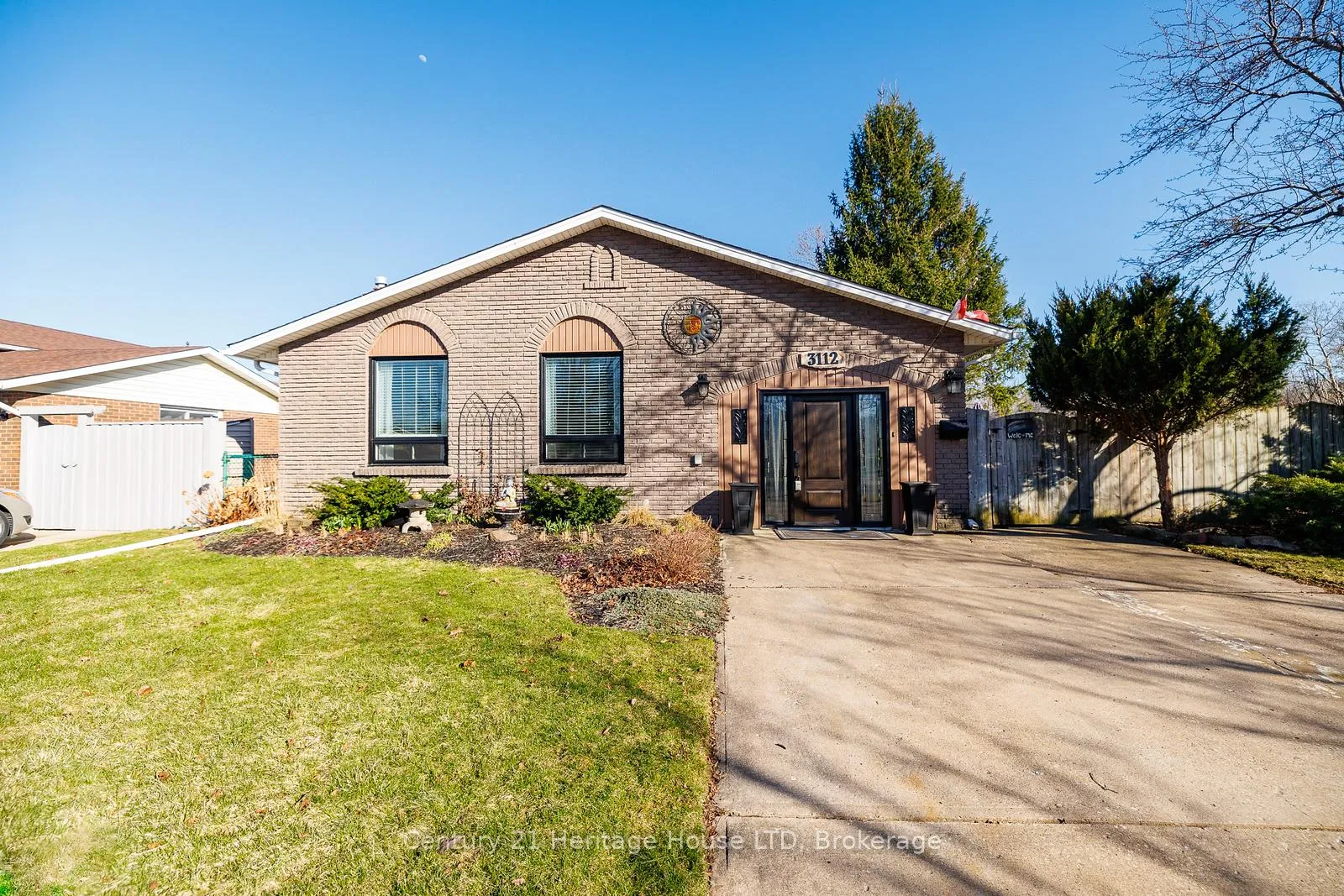 Front of 3112 Ussher Street
