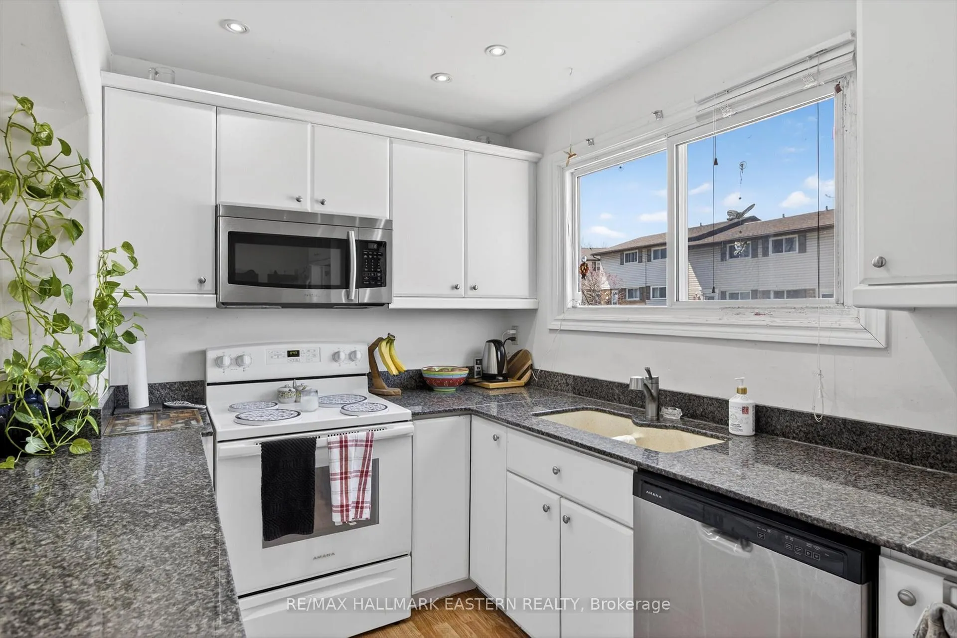 Photo 7 of Unit #33, 996 Sydenham Road, Peterborough, Ashburnham Ward 4 — HOMEH