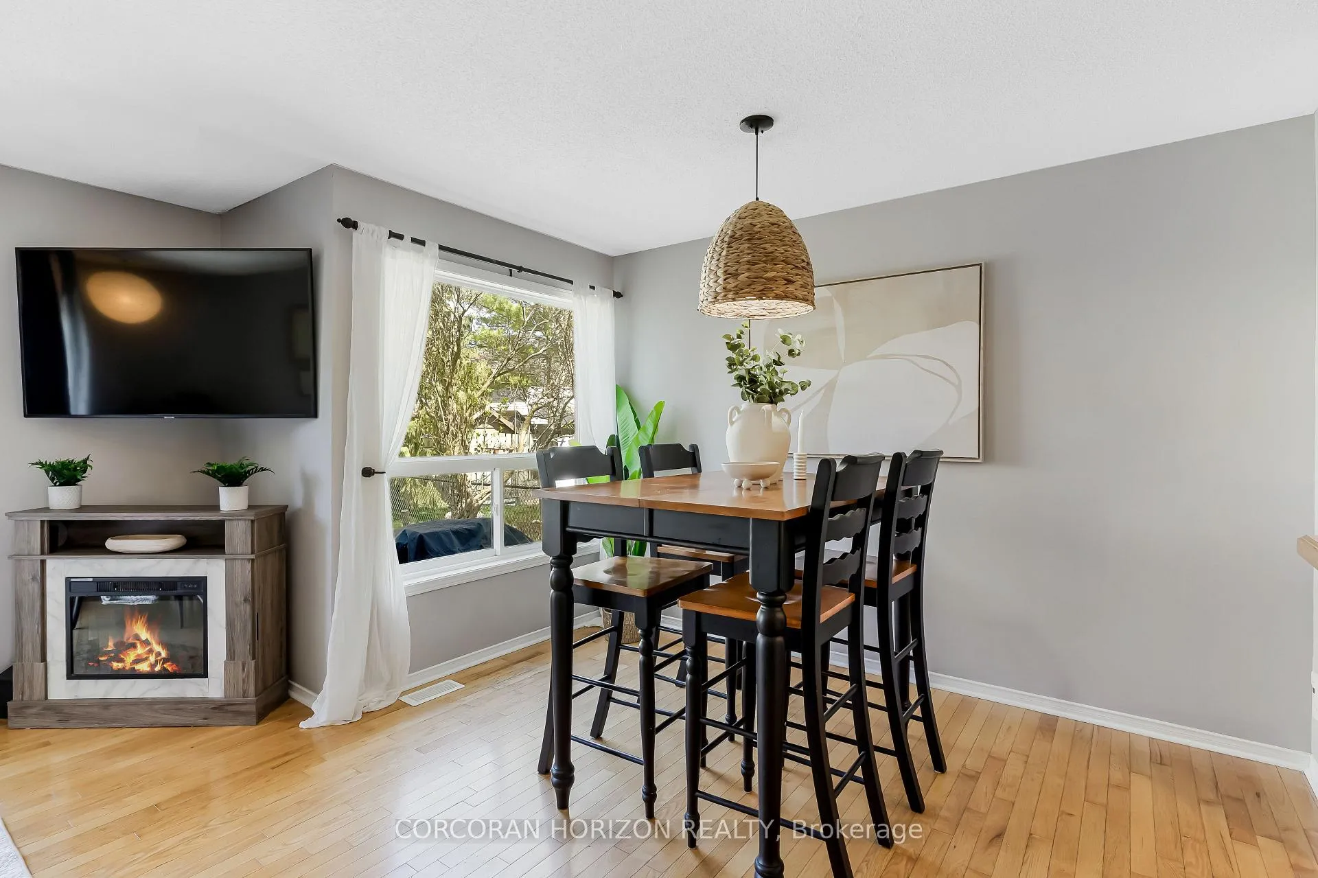 Photo 14 of 74 Elma Place, Cambridge — HOMEH