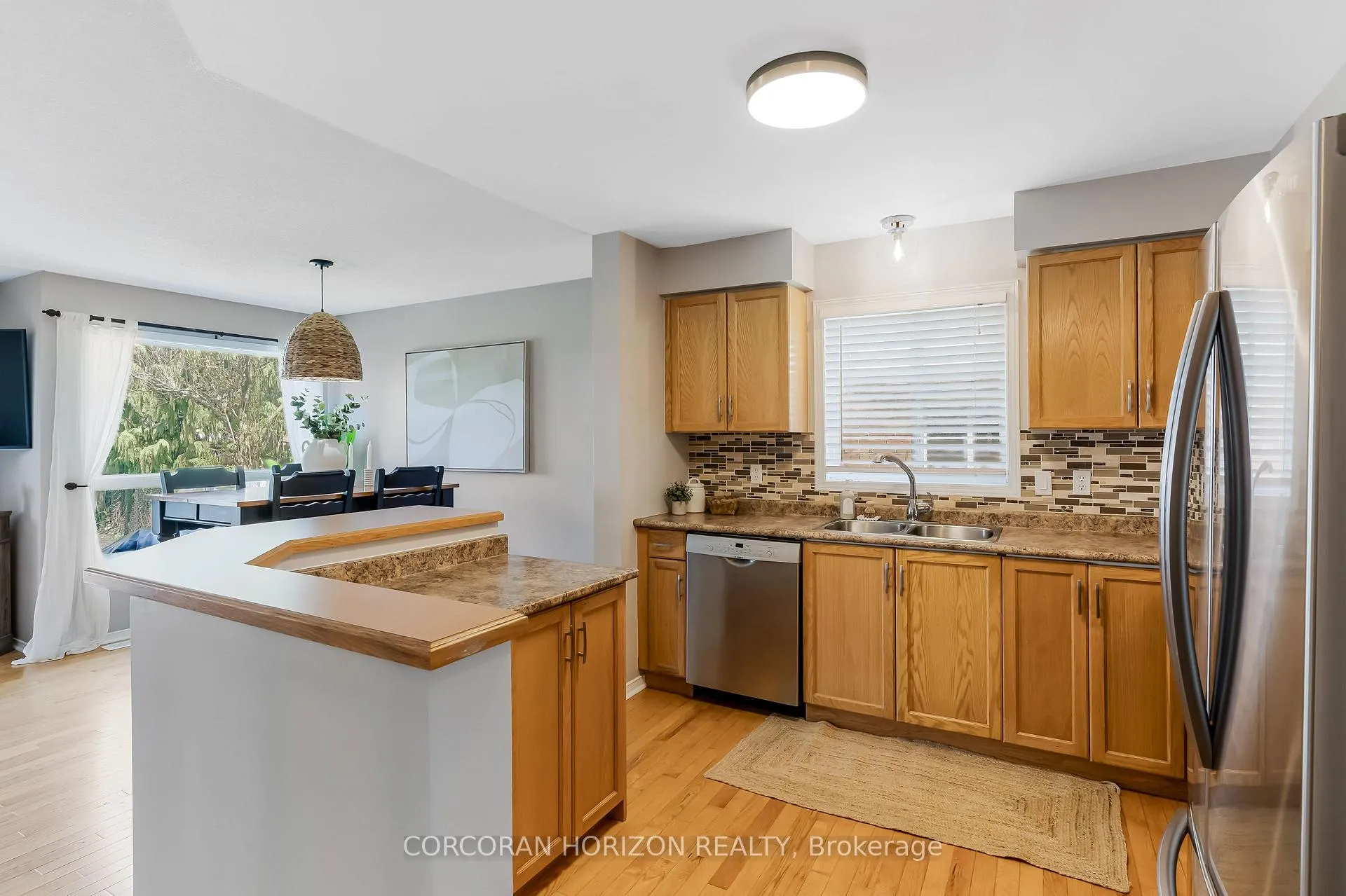 Photo 19 of 74 Elma Place, Cambridge — HOMEH