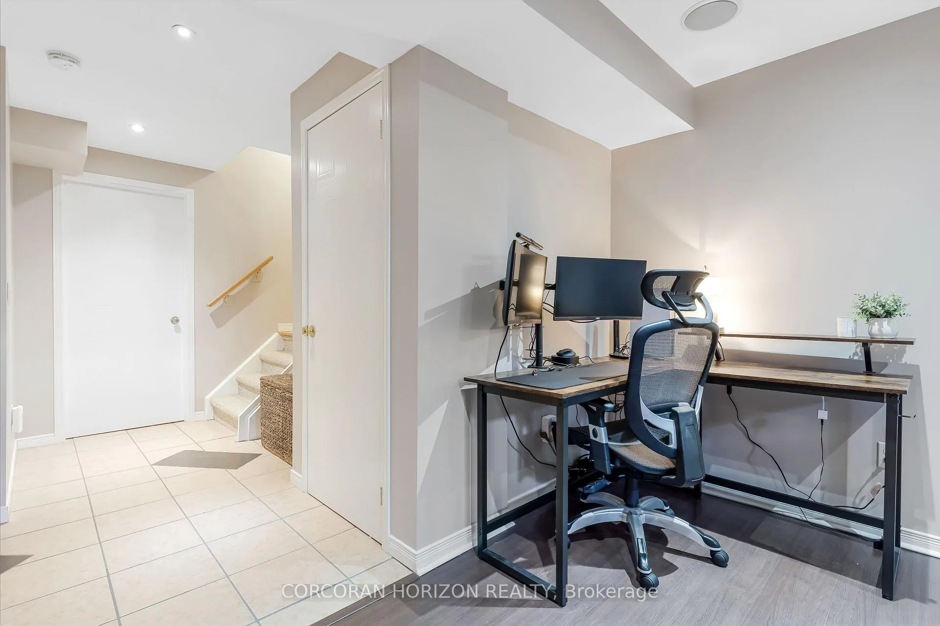 Photo 35 of 74 Elma Place, Cambridge — HOMEH