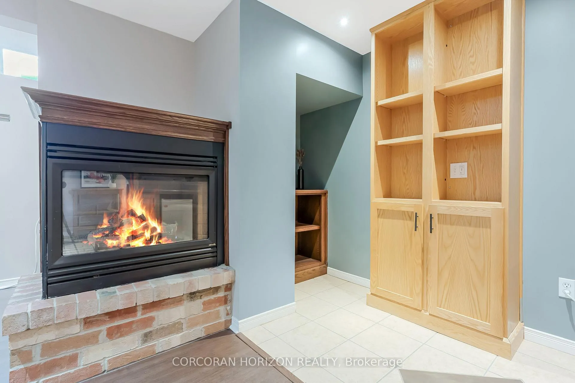 Photo 37 of 74 Elma Place, Cambridge — HOMEH