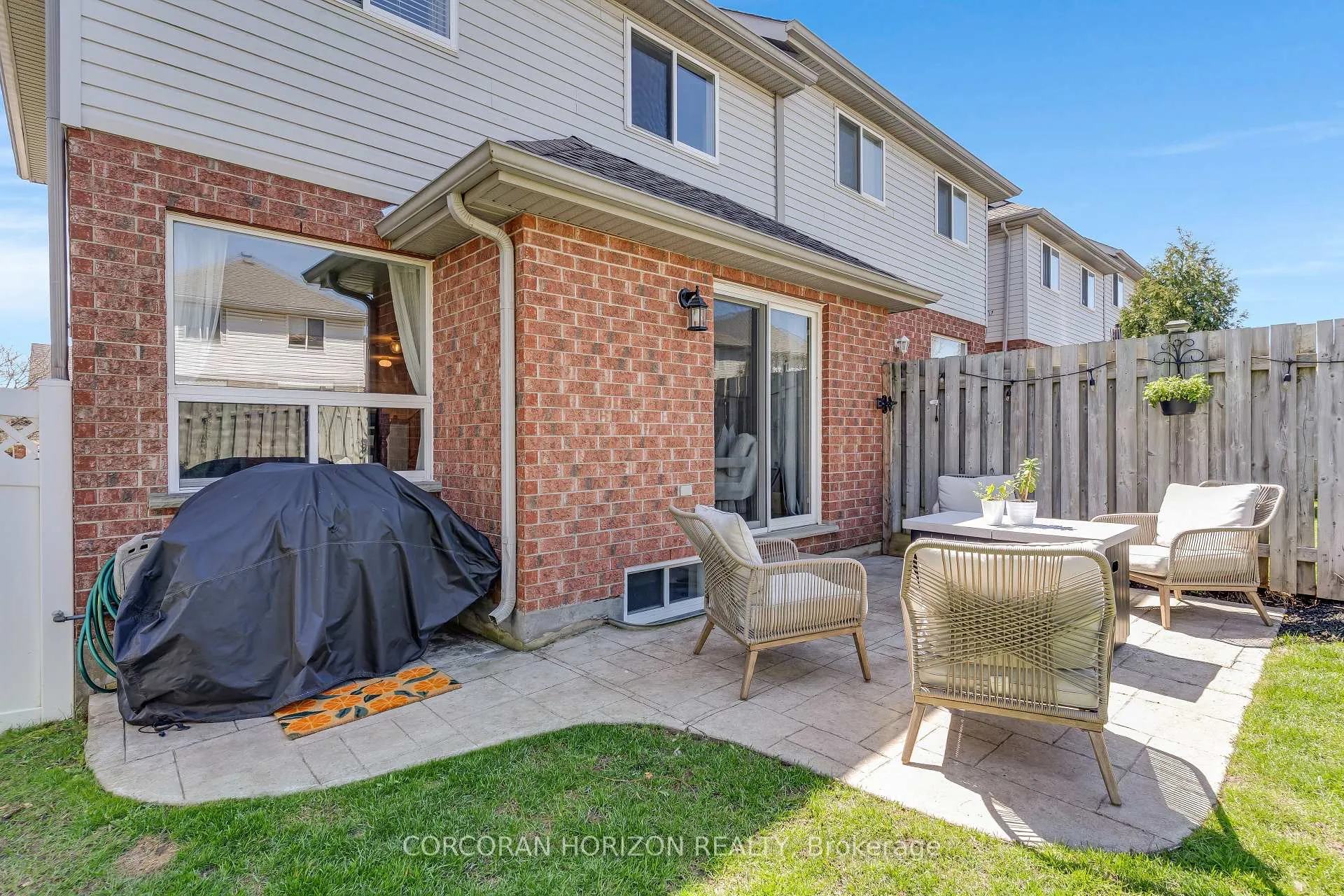 Photo 43 of 74 Elma Place, Cambridge — HOMEH