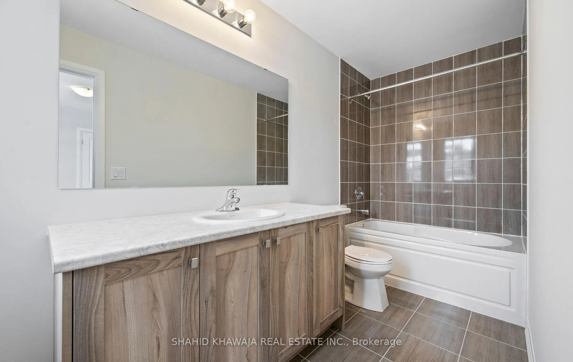 Photo 36 of 1109 Dent Terrace, Milton, Bowes — HOMEH