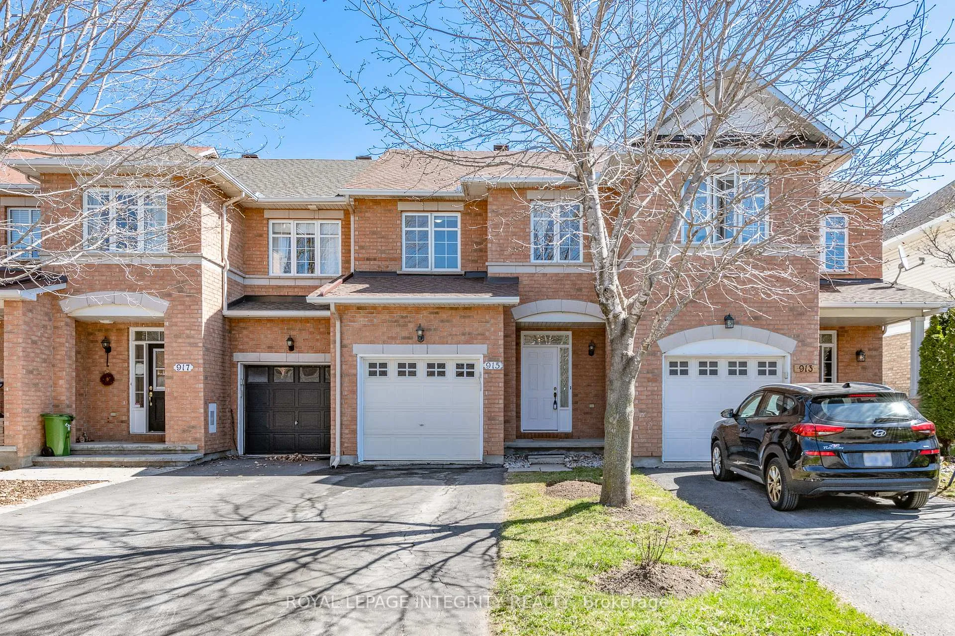 Photo 1 of 915 Schooner Crescent, Ottawa, Riverside South/Gloucester Glen — HOMEH