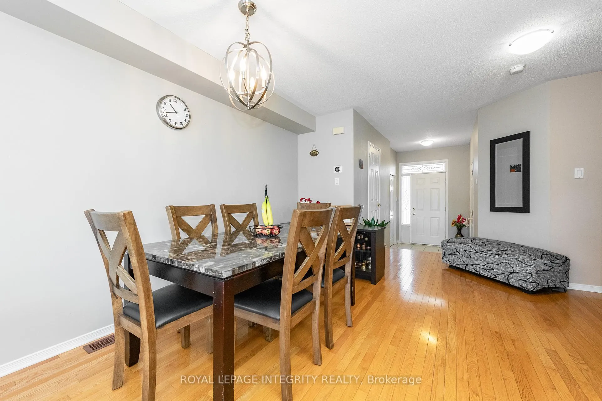 Photo 9 of 915 Schooner Crescent, Ottawa, Riverside South/Gloucester Glen — HOMEH