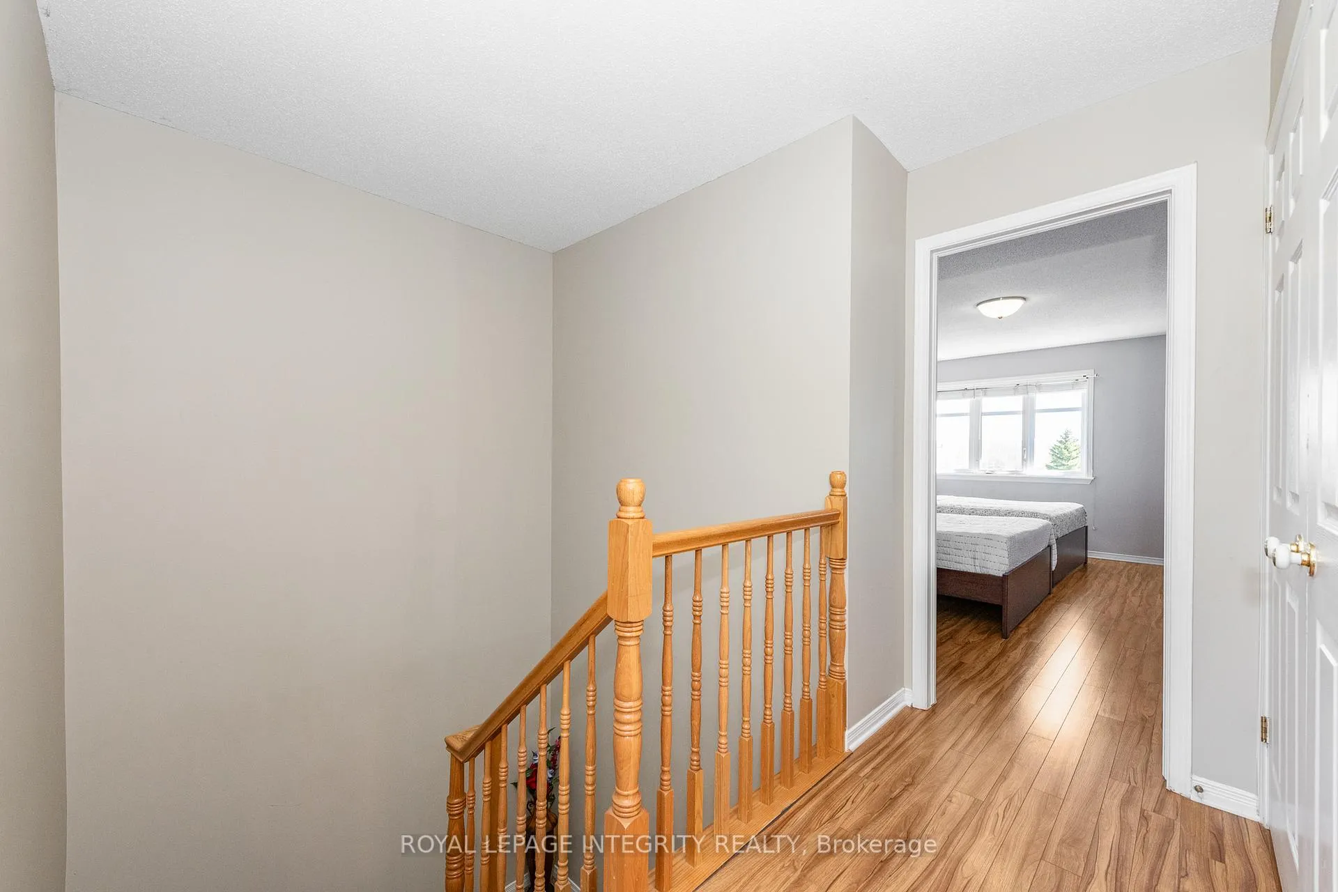 Photo 24 of 915 Schooner Crescent, Ottawa, Riverside South/Gloucester Glen — HOMEH