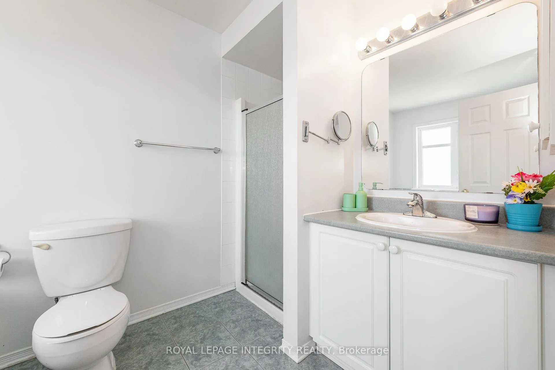 Photo 28 of 915 Schooner Crescent, Ottawa, Riverside South/Gloucester Glen — HOMEH