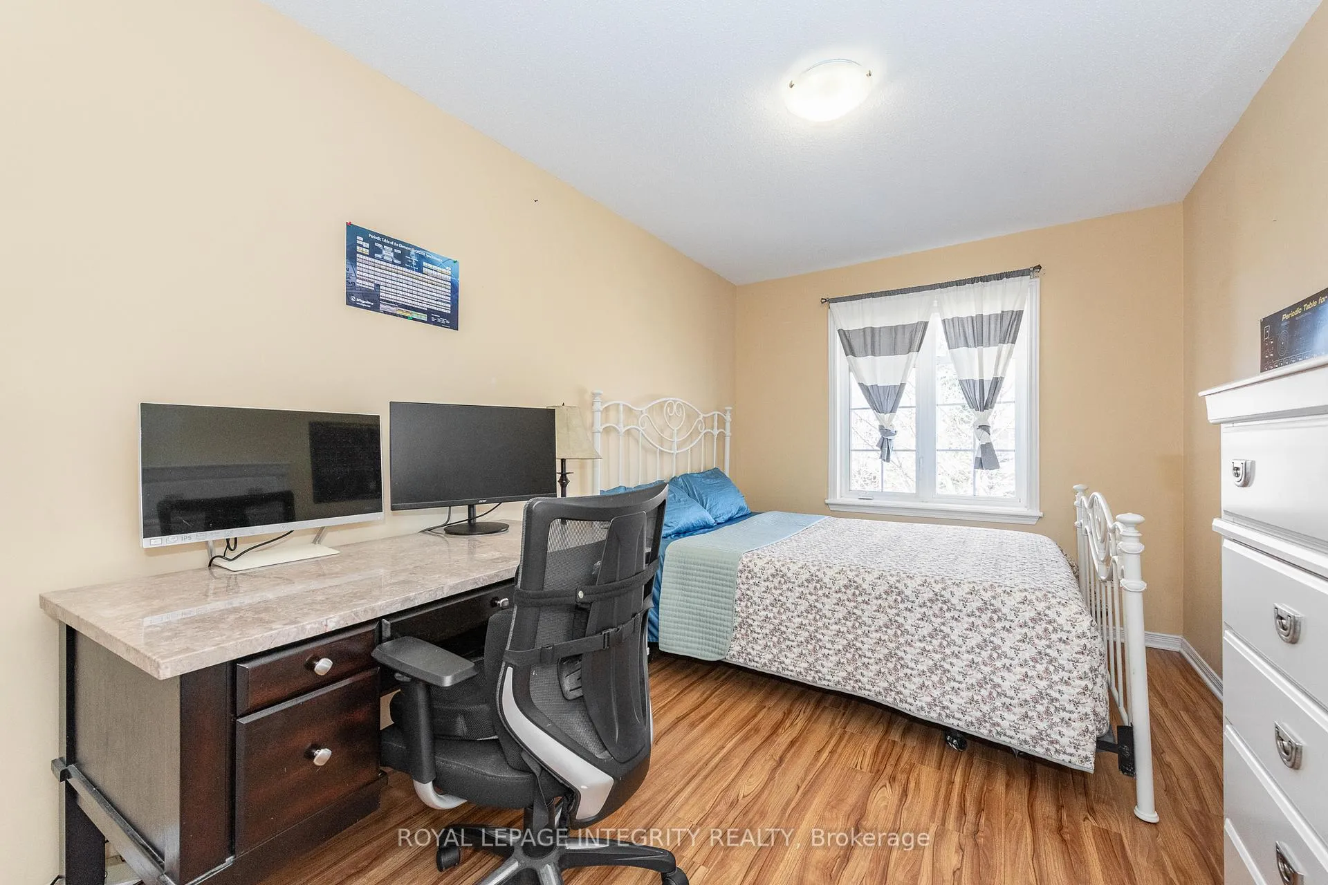 Photo 33 of 915 Schooner Crescent, Ottawa, Riverside South/Gloucester Glen — HOMEH