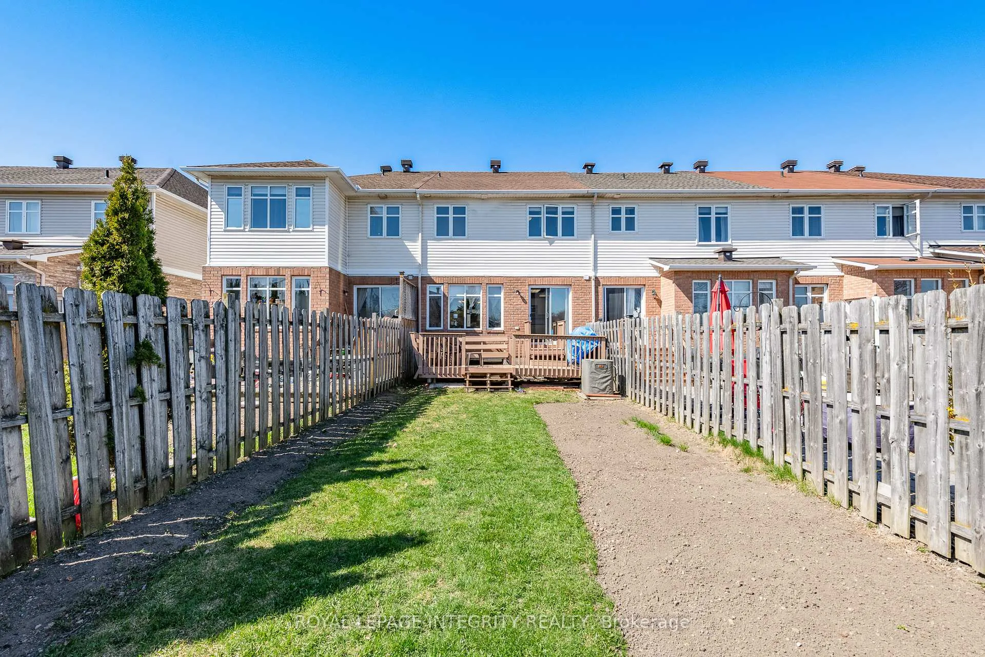Photo 46 of 915 Schooner Crescent, Ottawa, Riverside South/Gloucester Glen — HOMEH