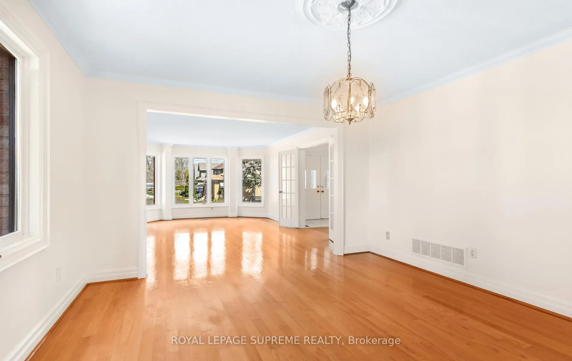 Photo 6 of 31 Donalbert Road, Etobicoke, Islington-City Centre West — HOMEH