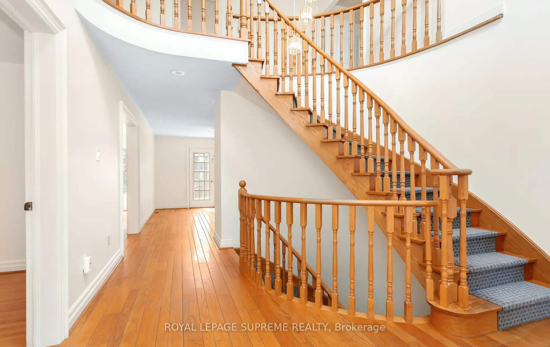 Photo 8 of 31 Donalbert Road, Etobicoke, Islington-City Centre West — HOMEH