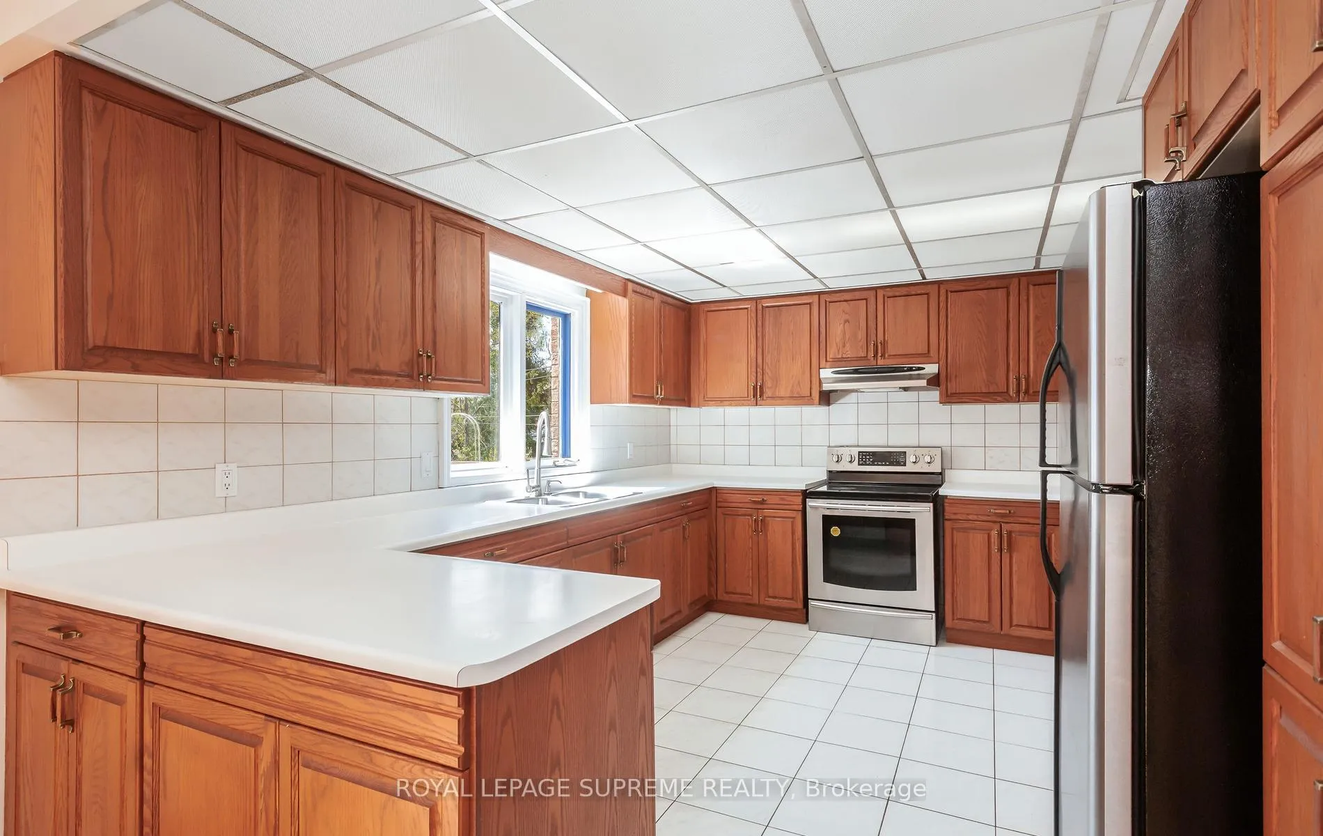 Photo 13 of 31 Donalbert Road, Etobicoke, Islington-City Centre West — HOMEH