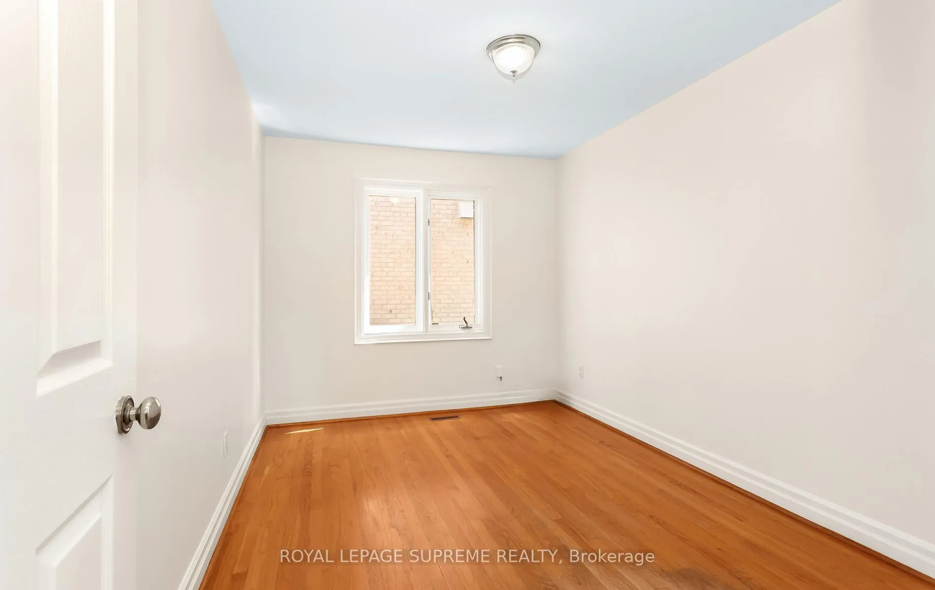 Photo 16 of 31 Donalbert Road, Etobicoke, Islington-City Centre West — HOMEH