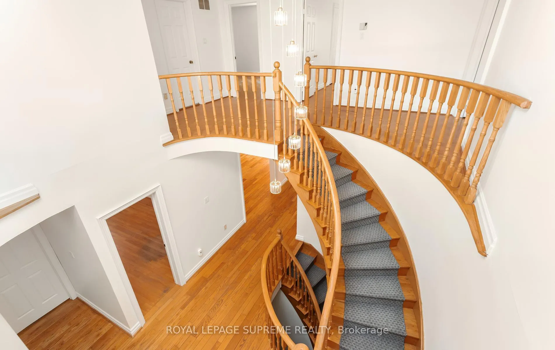 Photo 26 of 31 Donalbert Road, Etobicoke, Islington-City Centre West — HOMEH