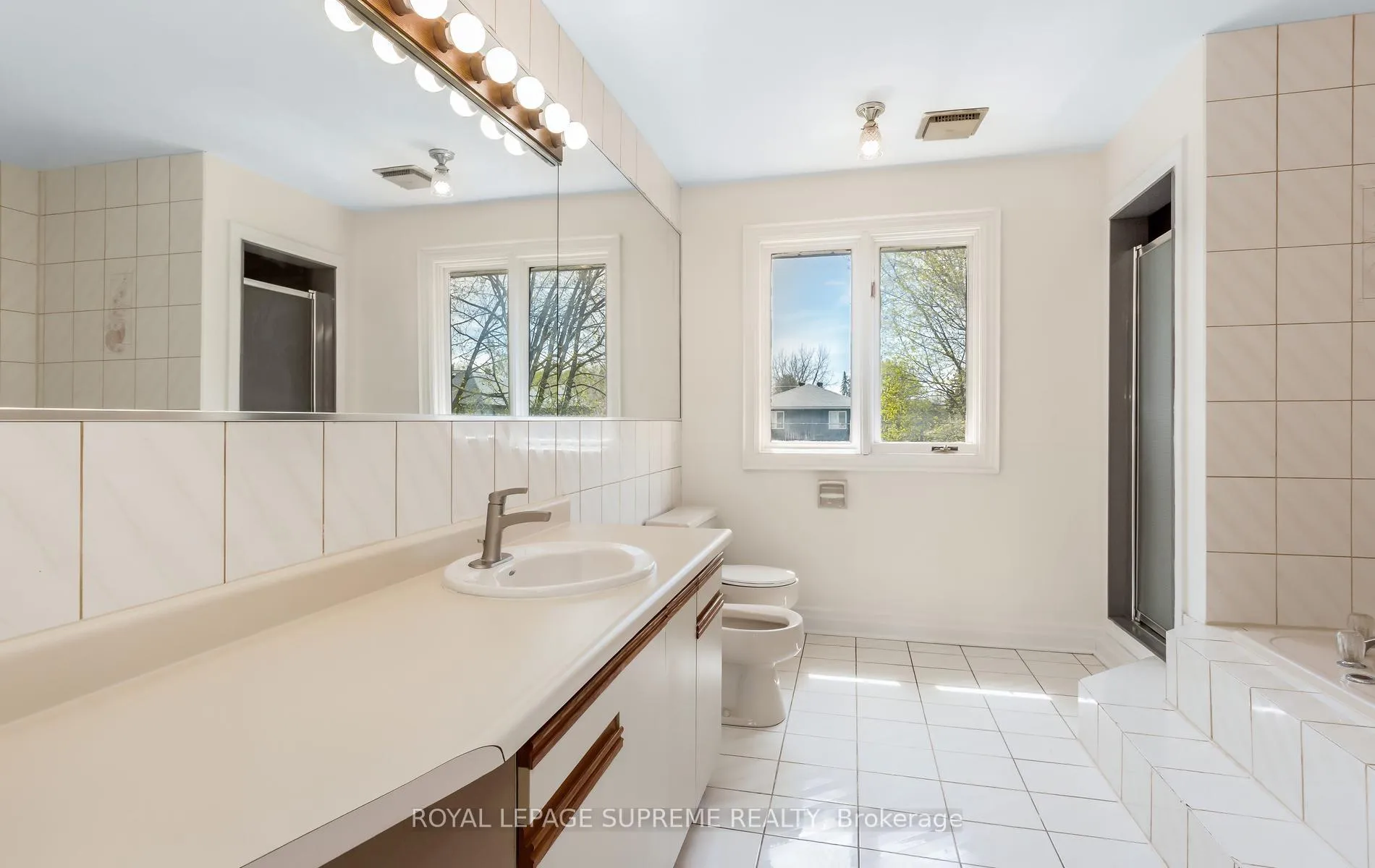 Photo 27 of 31 Donalbert Road, Etobicoke, Islington-City Centre West — HOMEH