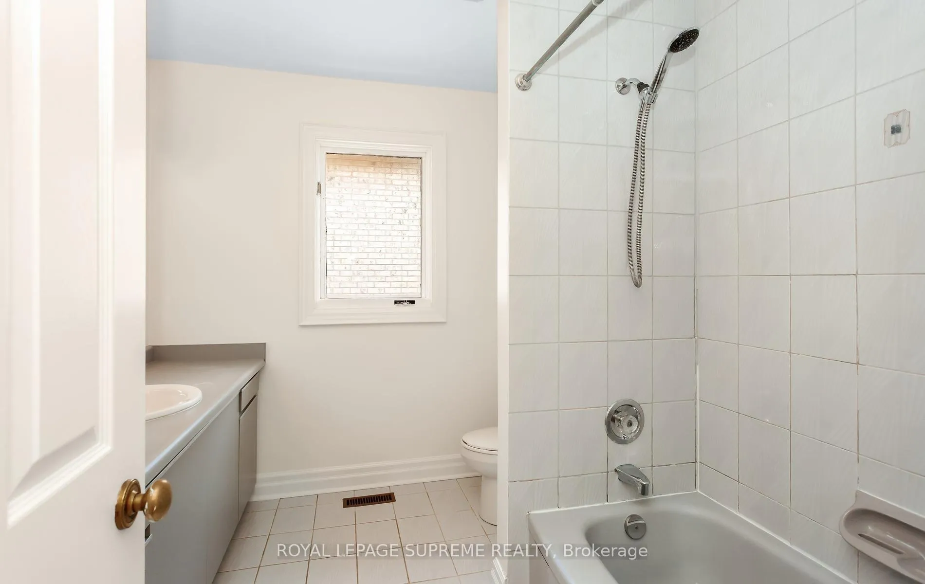 Photo 36 of 31 Donalbert Road, Etobicoke, Islington-City Centre West — HOMEH