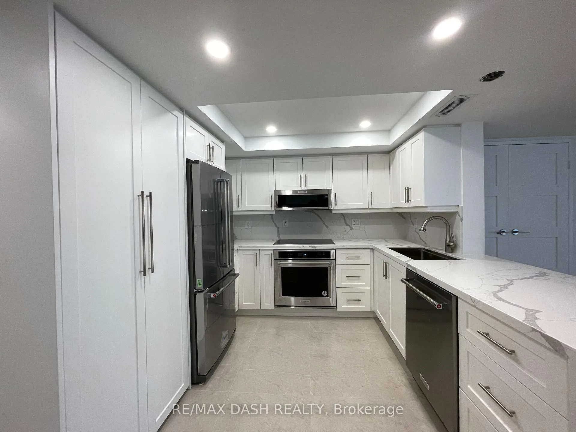 Photo 30 of Unit 414, 1001 Bay Street, Toronto, Bay Street Corridor — HOMEH