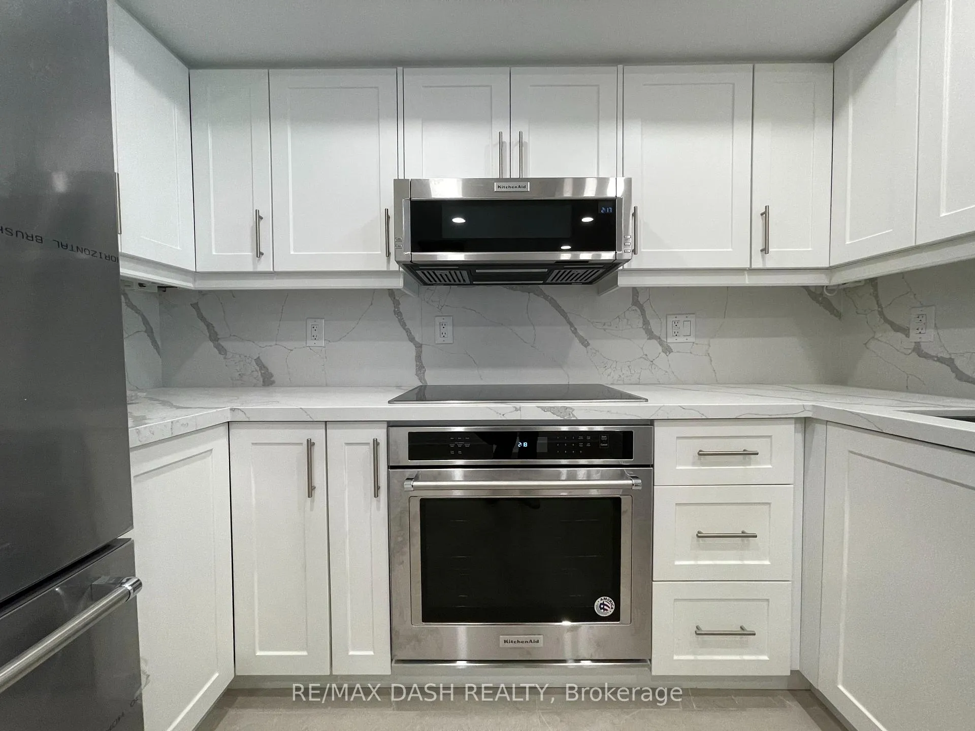 Photo 32 of Unit 414, 1001 Bay Street, Toronto, Bay Street Corridor — HOMEH