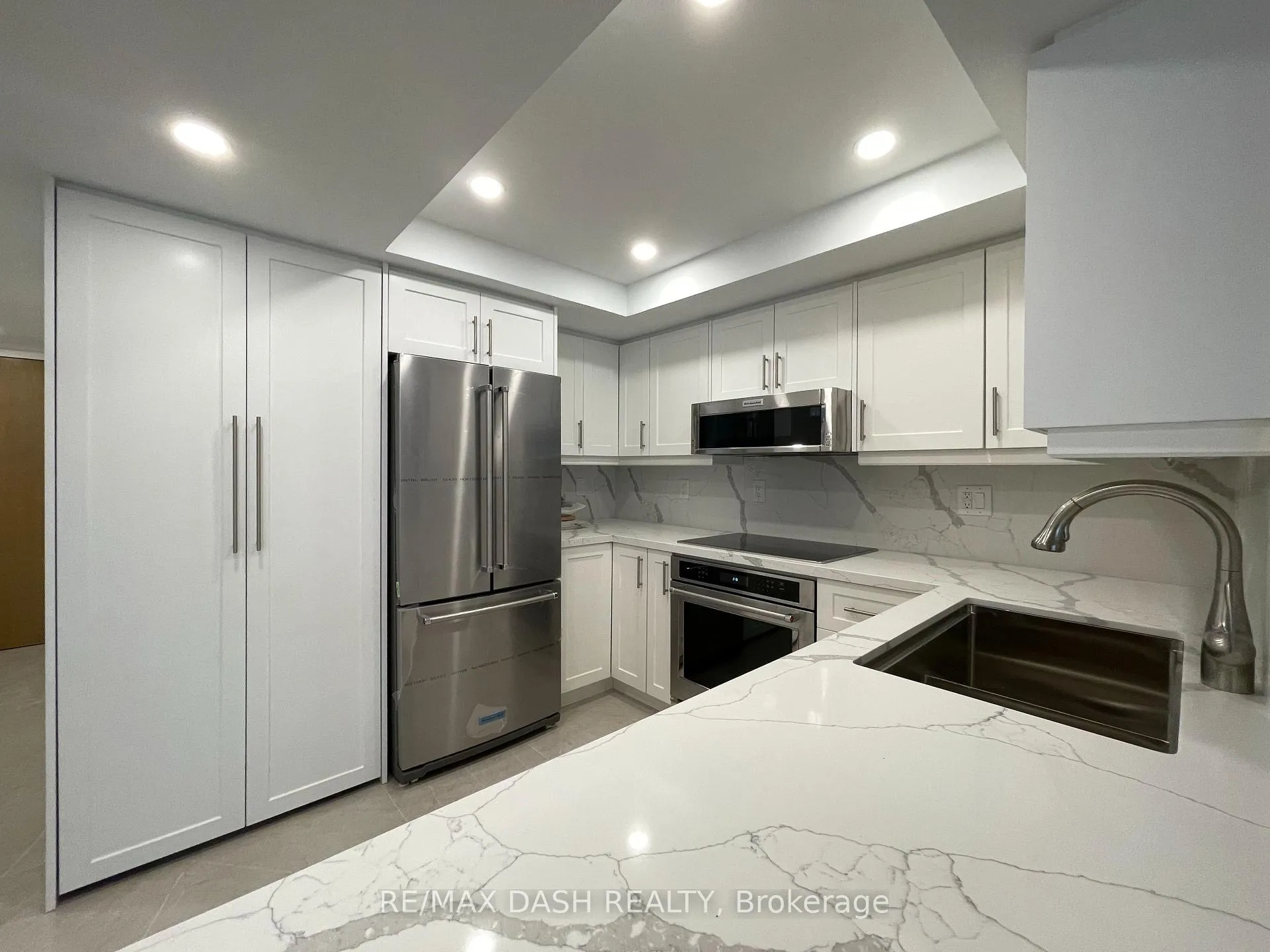 Photo 35 of Unit 414, 1001 Bay Street, Toronto, Bay Street Corridor — HOMEH