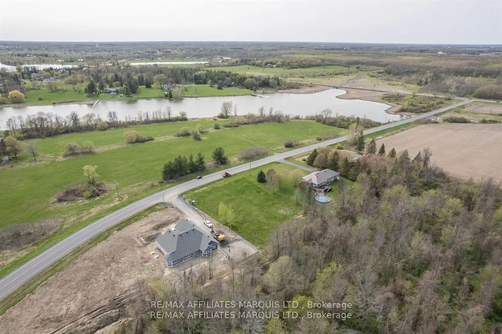 Photo of LOT Lakeshore Drive