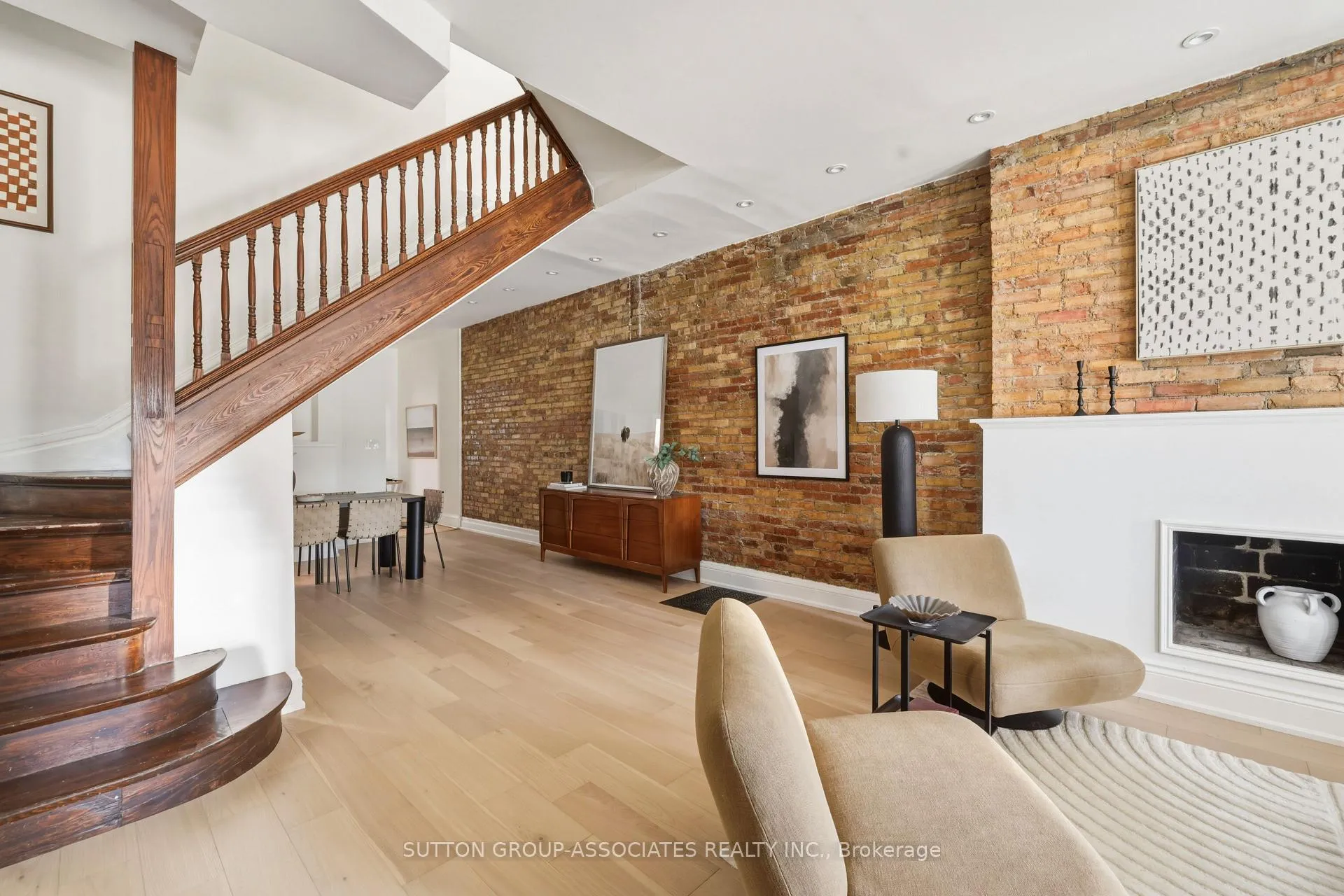 Photo 4 of 533 Brunswick Avenue, Toronto, The Annex — HOMEH