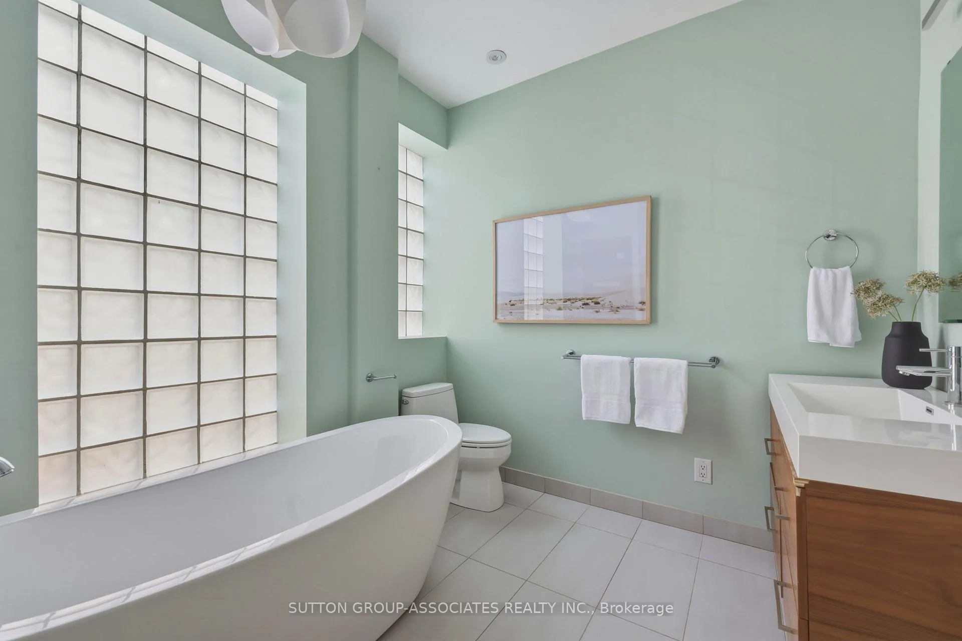 Photo 29 of 533 Brunswick Avenue, Toronto, The Annex — HOMEH
