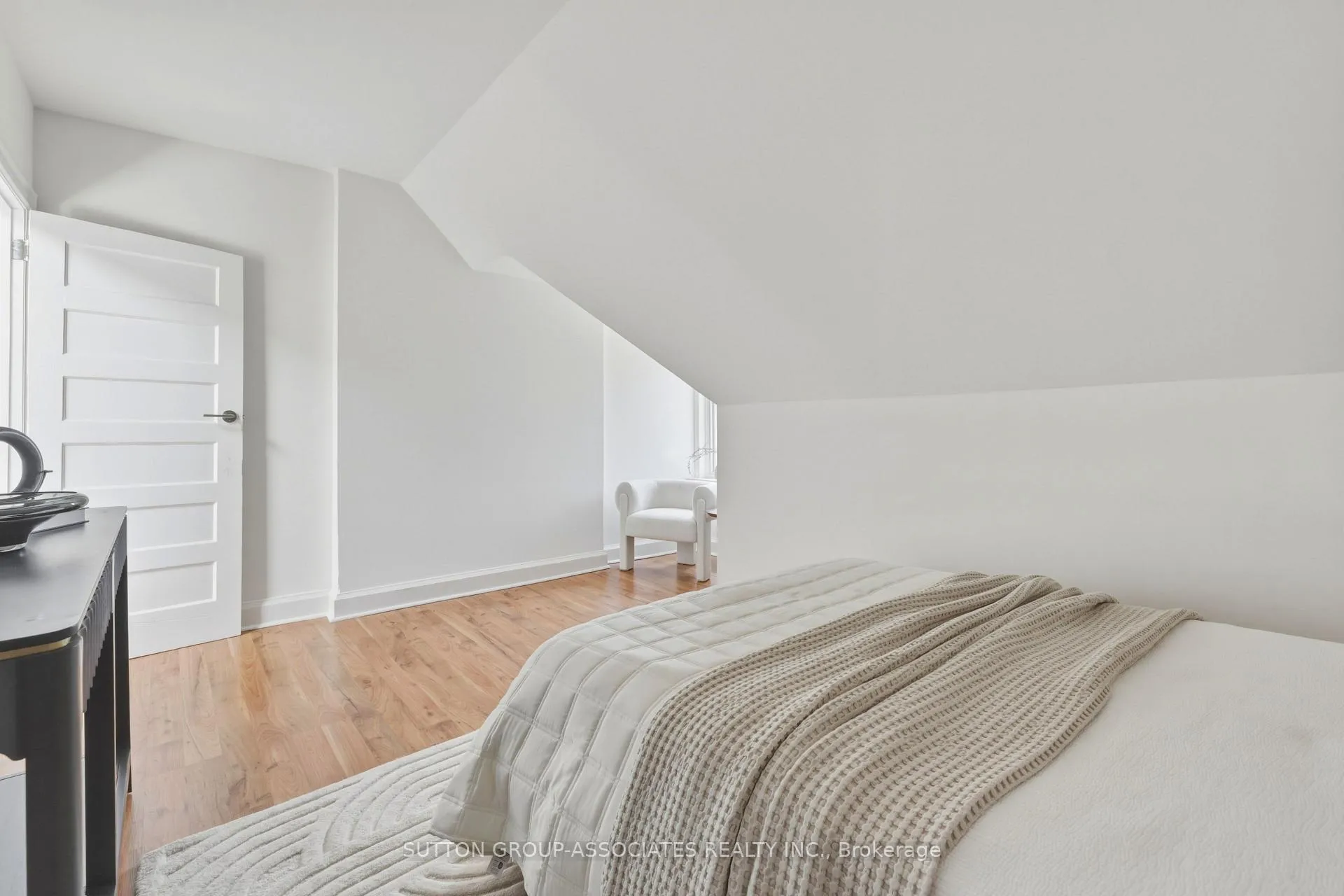 Photo 42 of 533 Brunswick Avenue, Toronto, The Annex — HOMEH