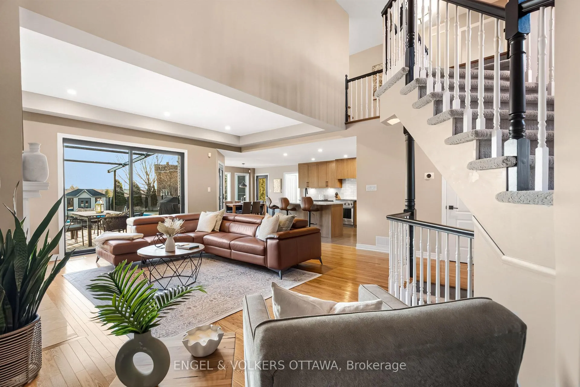 Photo 8 of 32 Barcham Crescent, Ottawa, Barrhaven - Hearts Desire — HOMEH
