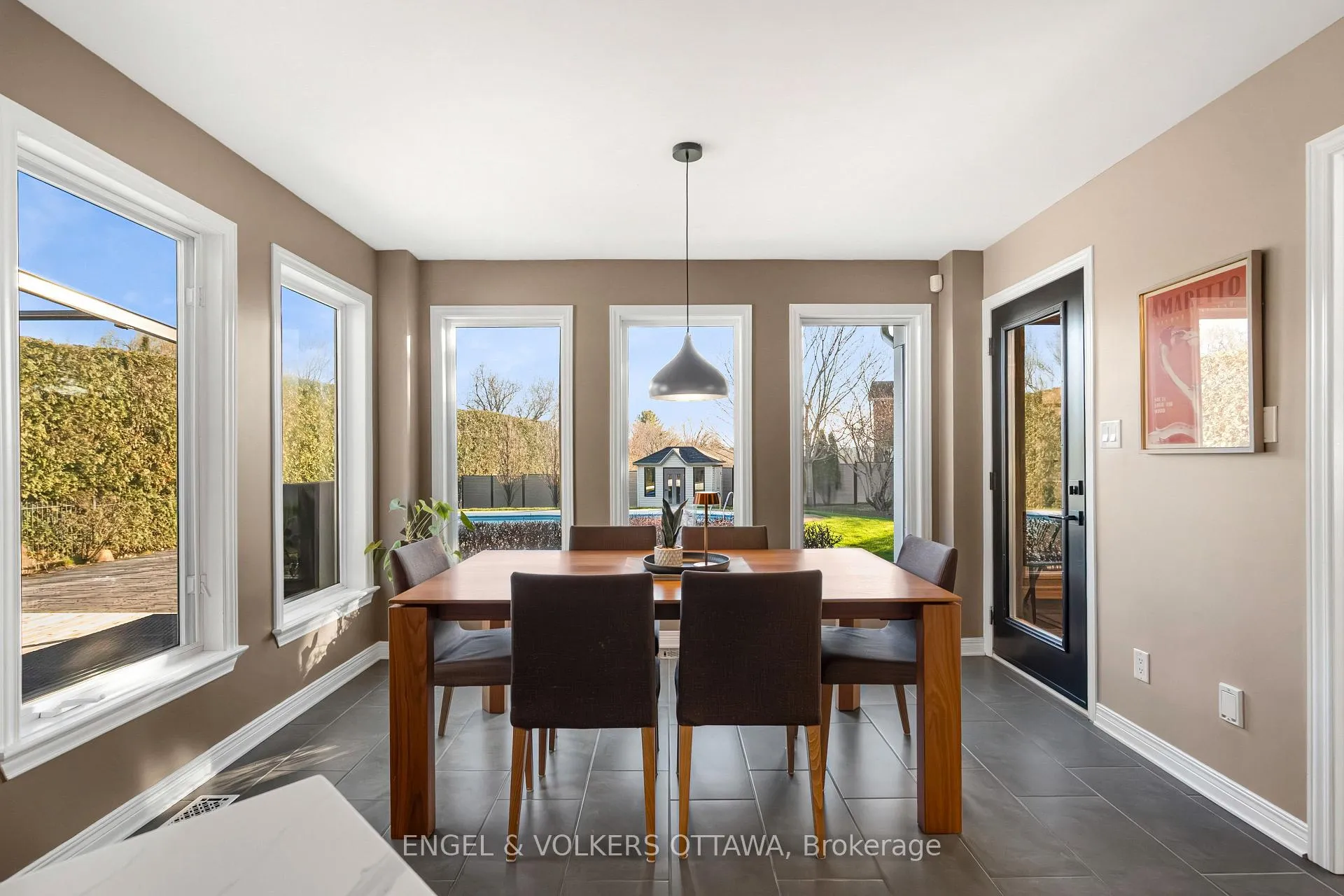 Photo 15 of 32 Barcham Crescent, Ottawa, Barrhaven - Hearts Desire — HOMEH