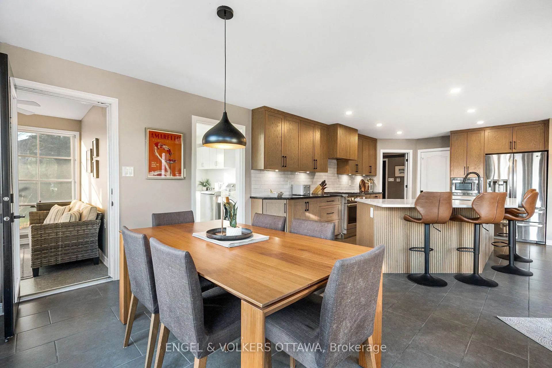 Photo 16 of 32 Barcham Crescent, Ottawa, Barrhaven - Hearts Desire — HOMEH