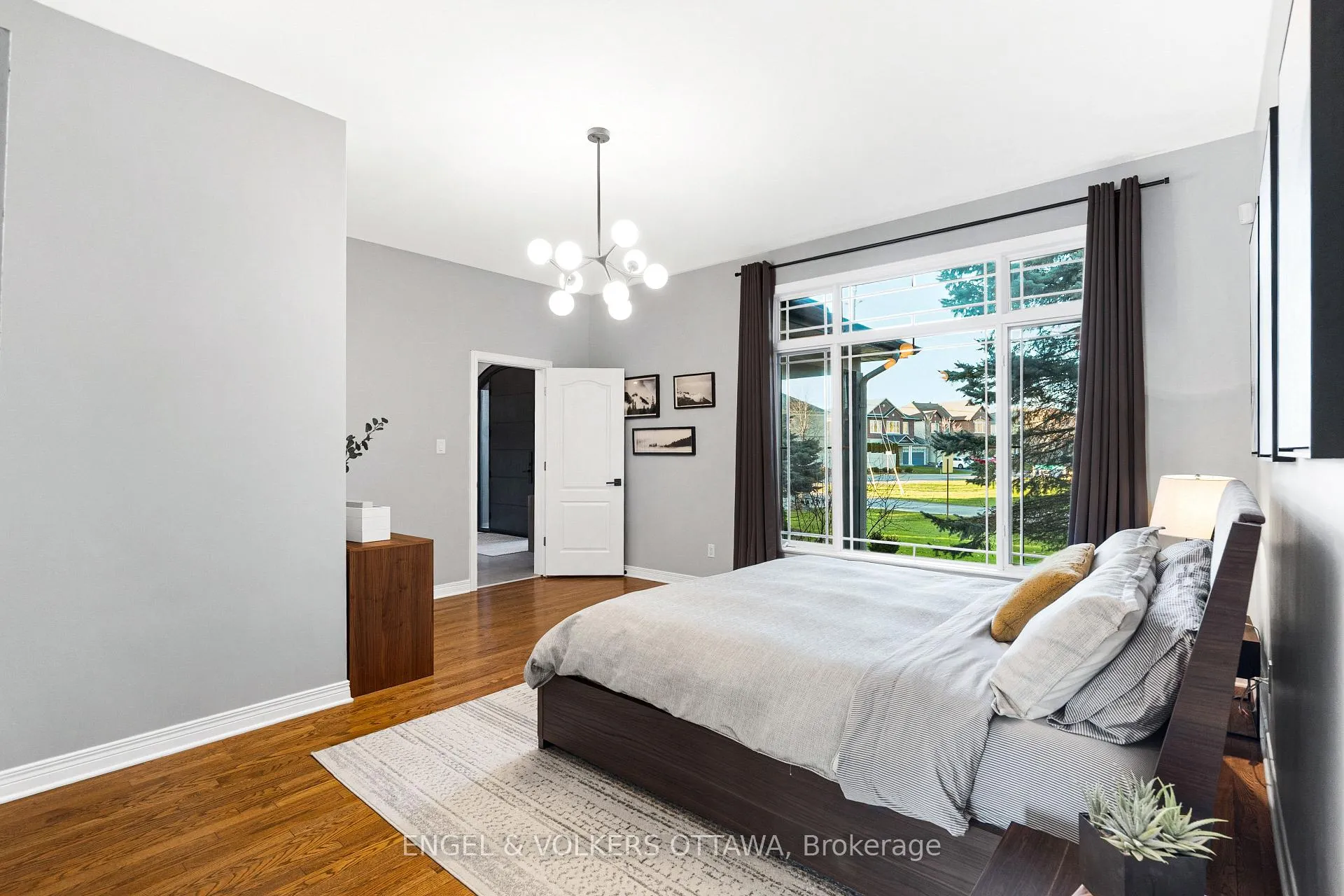 Photo 21 of 32 Barcham Crescent, Ottawa, Barrhaven - Hearts Desire — HOMEH