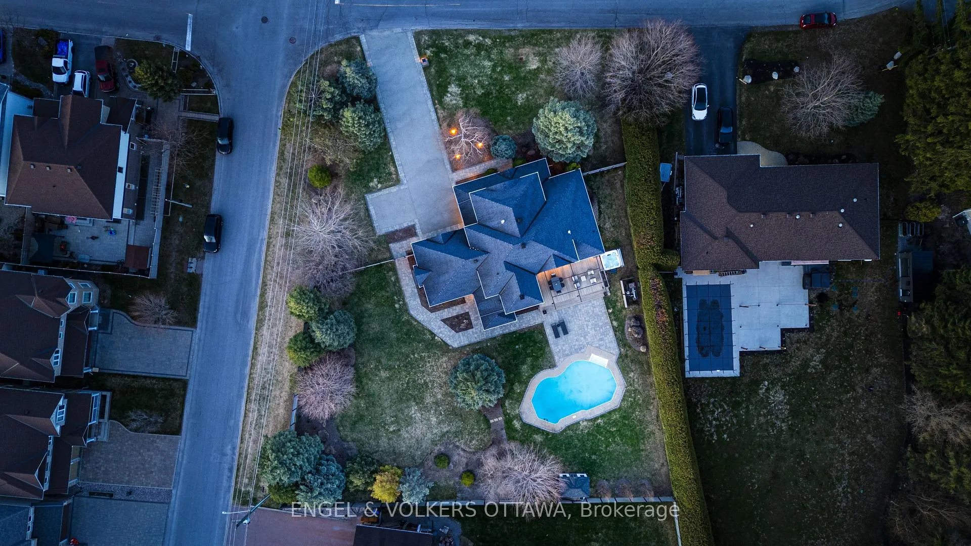 Photo 47 of 32 Barcham Crescent, Ottawa, Barrhaven - Hearts Desire — HOMEH
