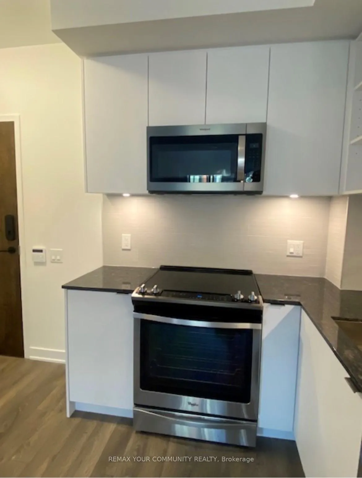 Photo 4 of Unit 518, 100 Eagle Rock Way, Vaughan, Rural Vaughan — HOMEH