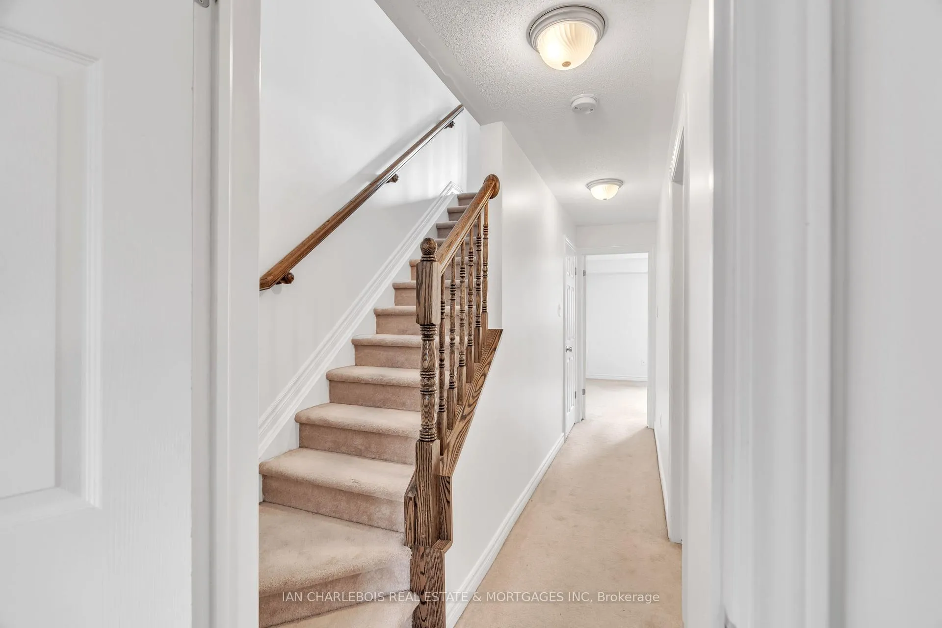 Photo 12 of Unit 10, 2382 Esprit Drive, Ottawa, Avalon East — HOMEH