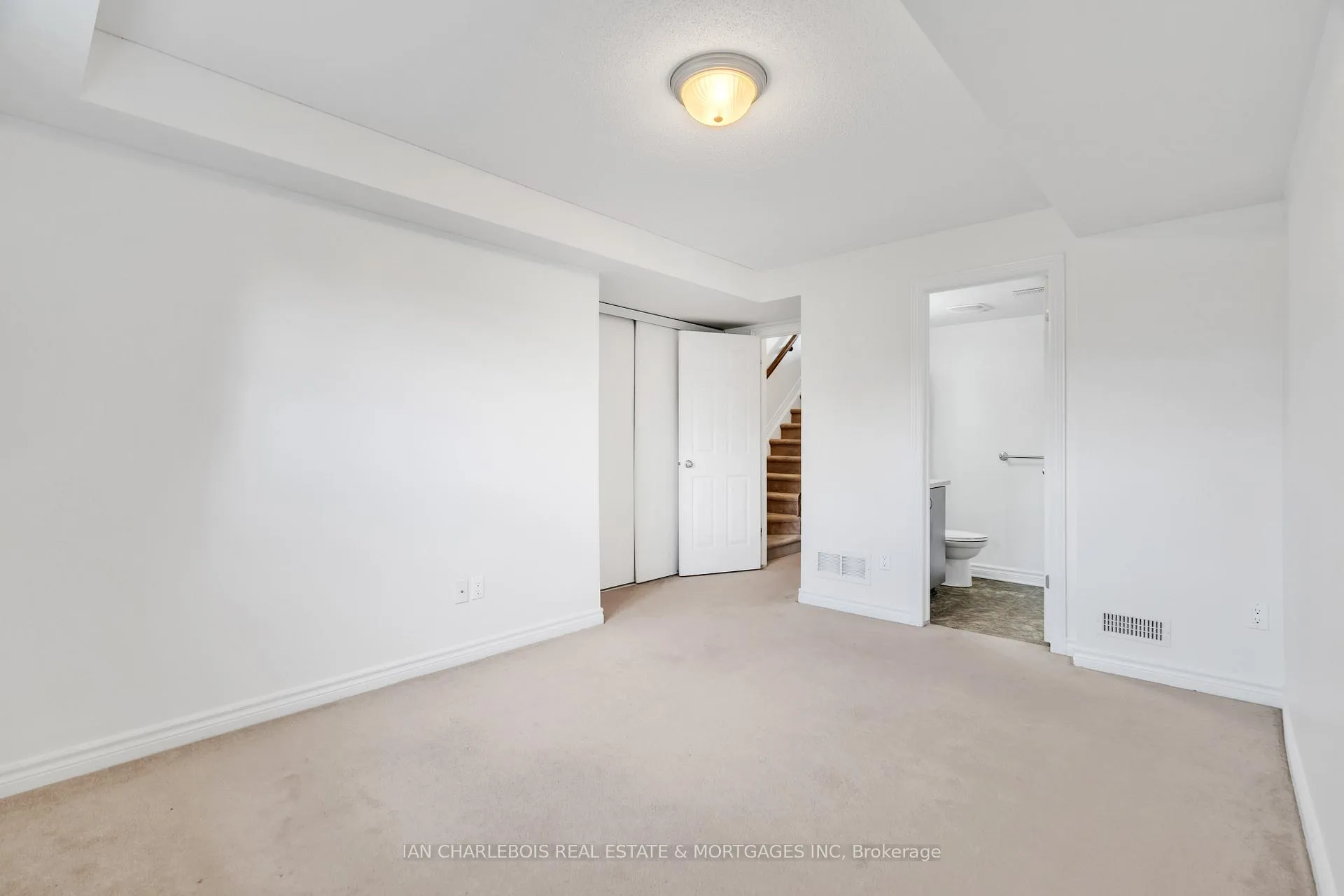 Photo 13 of Unit 10, 2382 Esprit Drive, Ottawa, Avalon East — HOMEH