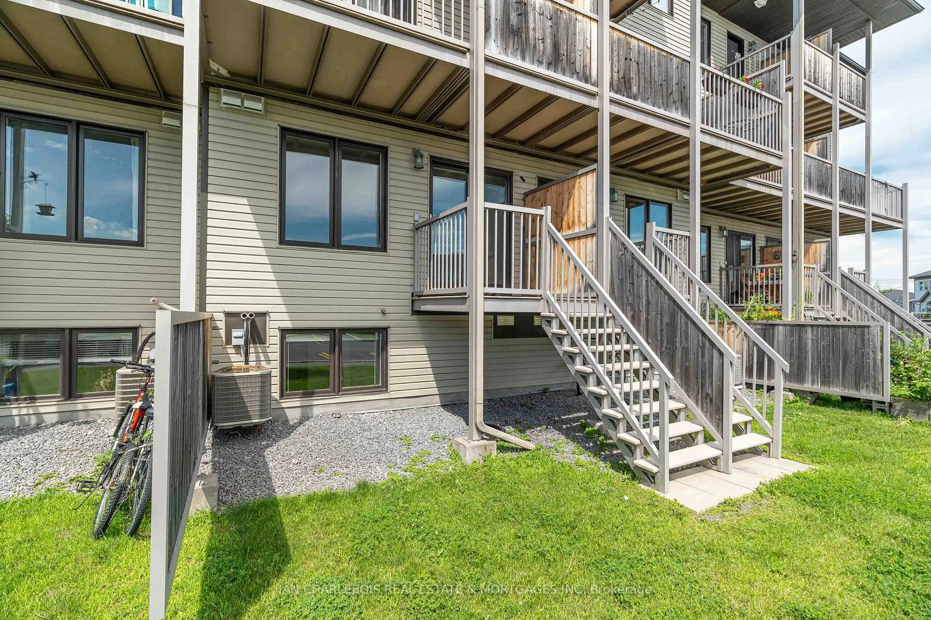 Photo 19 of Unit 10, 2382 Esprit Drive, Ottawa, Avalon East — HOMEH