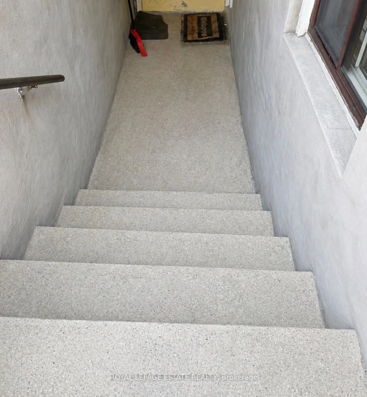 Photo 4 of Unit Basement, 11 Keystone Avenue, Toronto, East End-Danforth — HOMEH