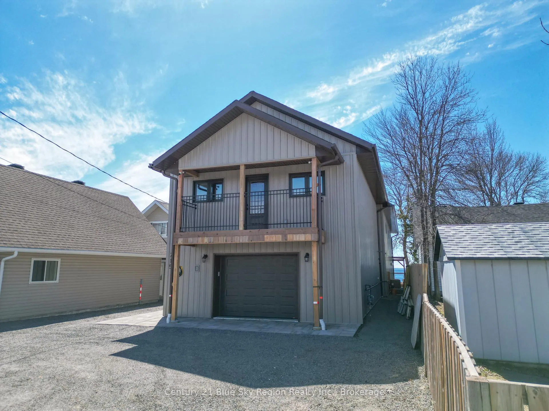 Photo 5 of 715 Lakeshore Drive, North Bay, Ferris — HOMEH
